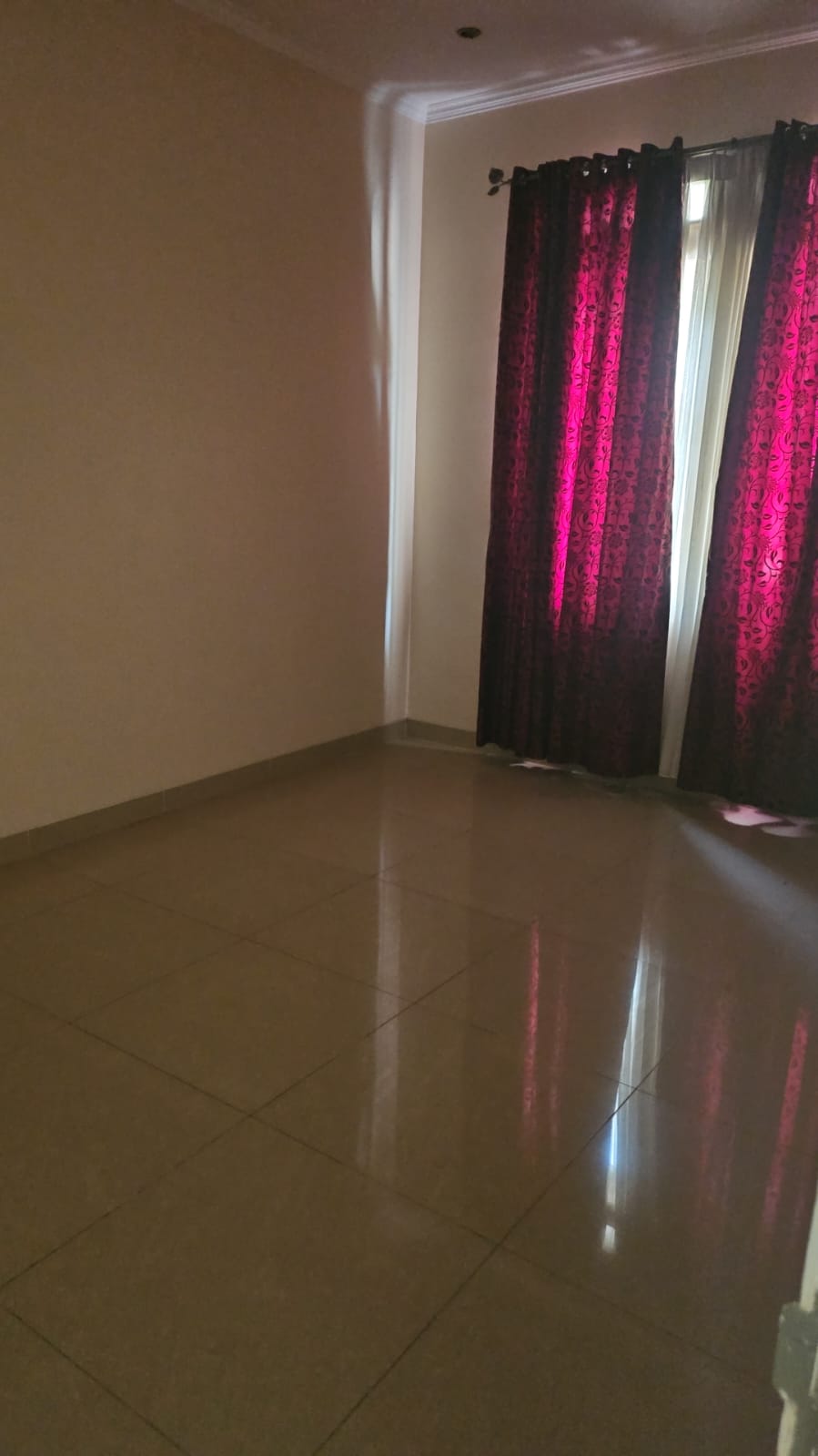 Rumah Disewakan di Cluster Taman Simpruk Lippo Cikarang